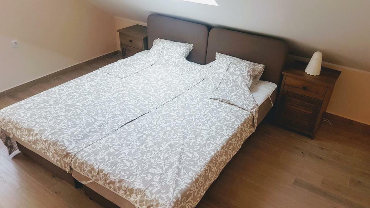 Monika Apartment Tivat Kültér fotó